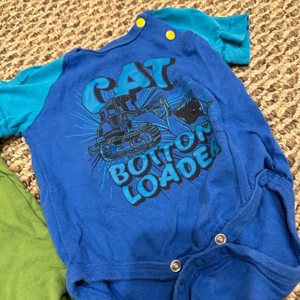 Onesies - Picture 6 of 8